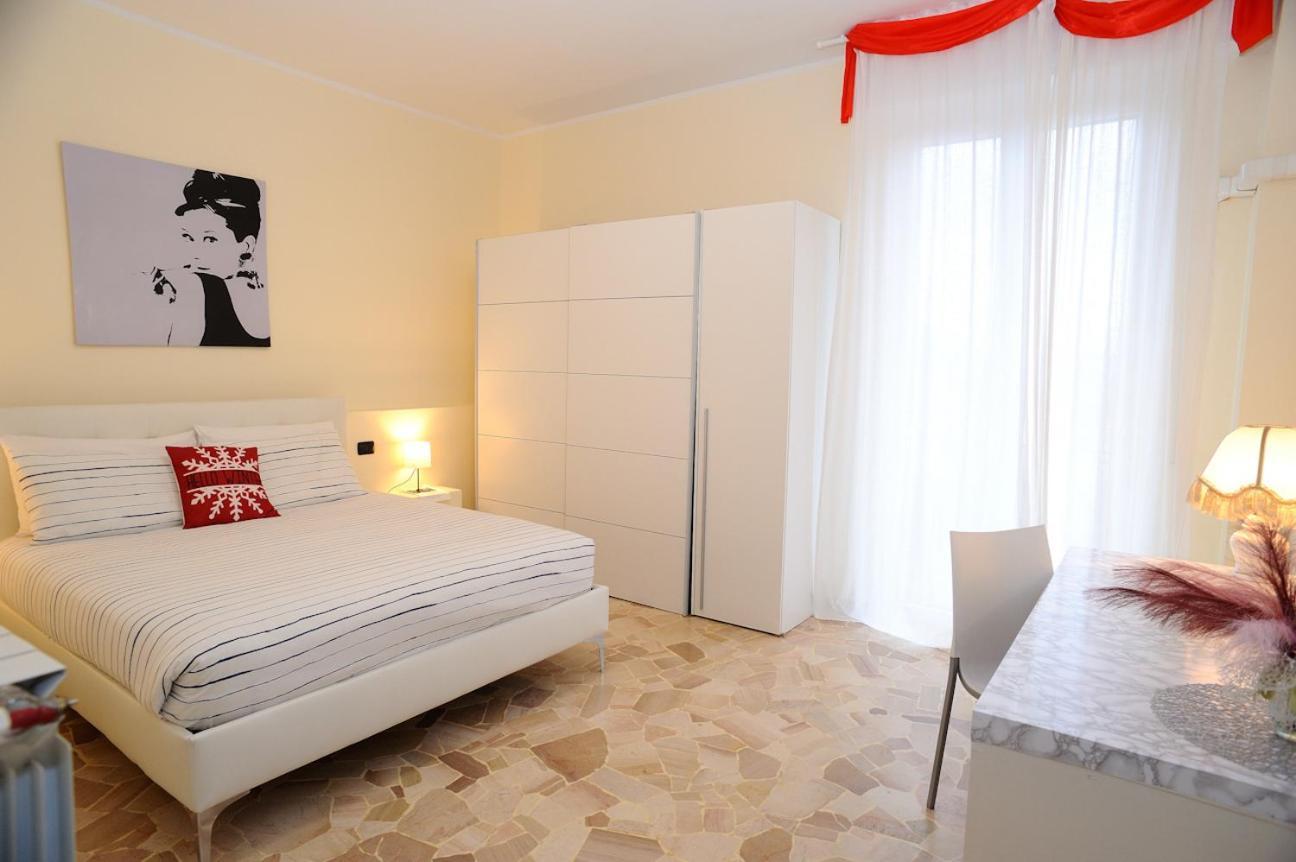 Elizabeth House Apartment โกโม ภายนอก รูปภาพ